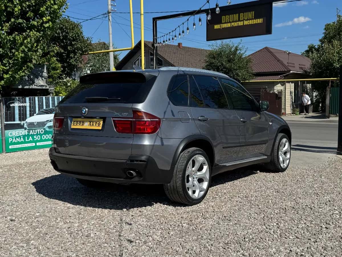 Bmw X5 - fotografia 7