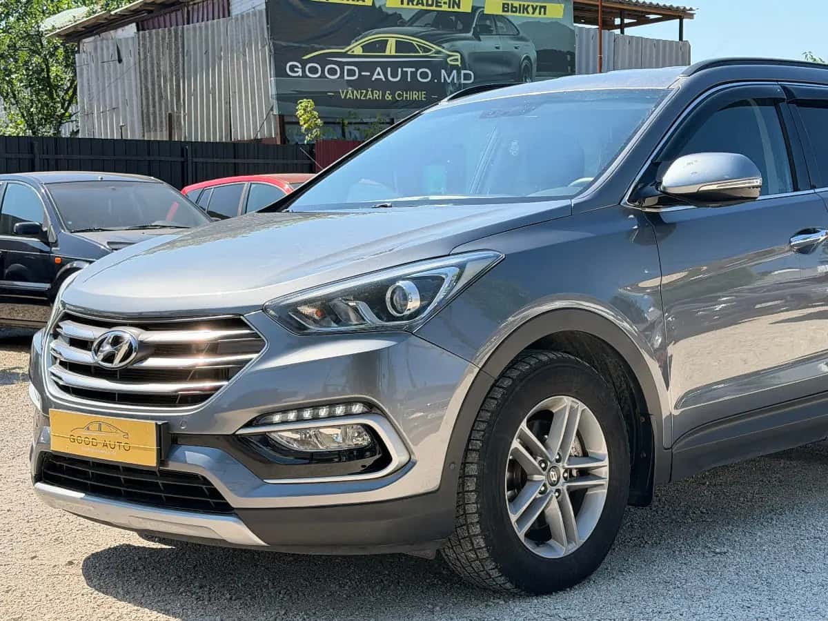 Hyundai Santa FE - fotografia 4