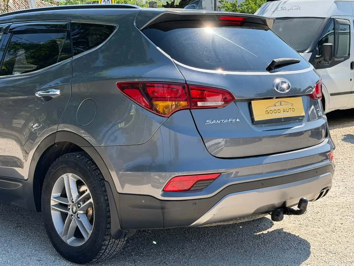 Hyundai Santa FE - fotografia 6