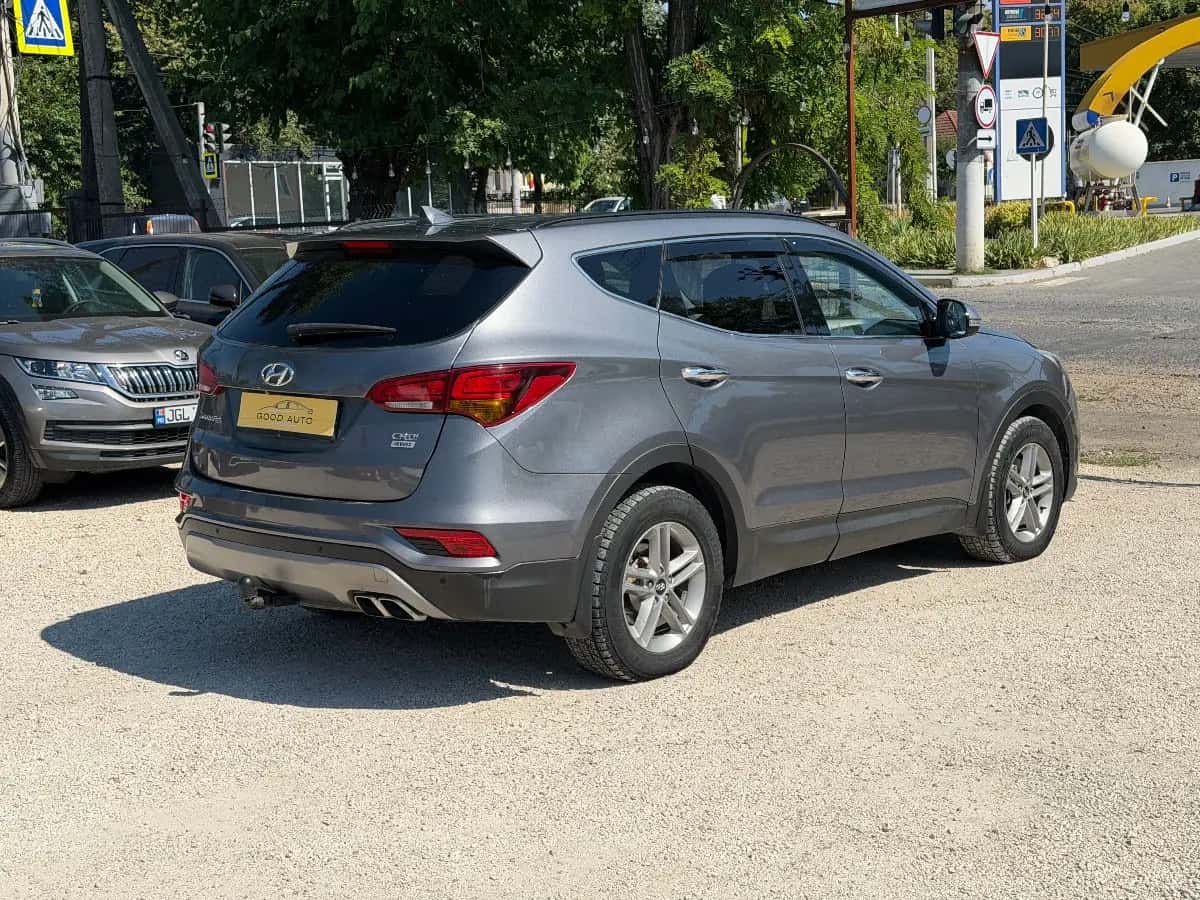 Hyundai Santa FE - fotografia 7