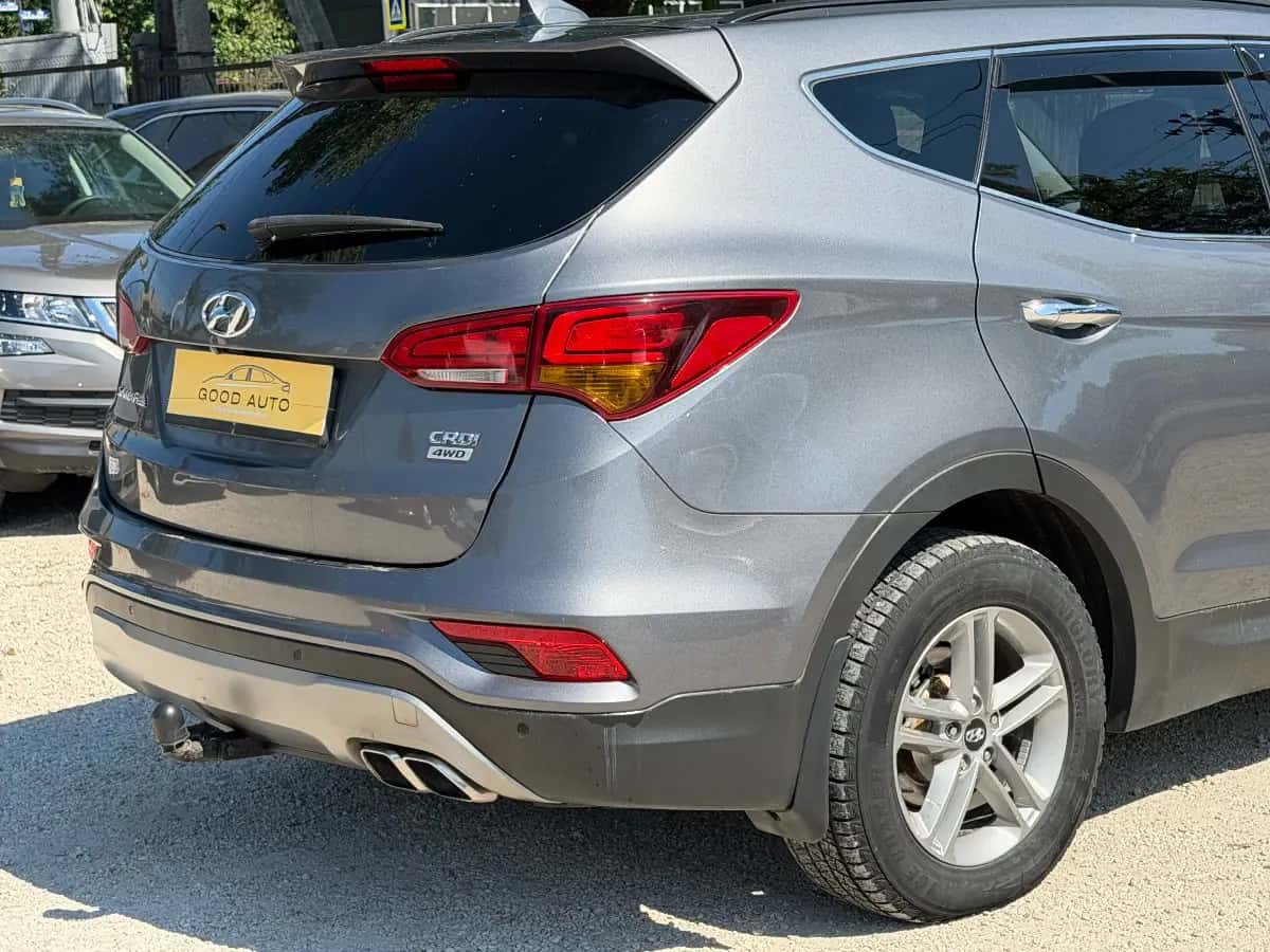 Hyundai Santa FE - fotografia 8