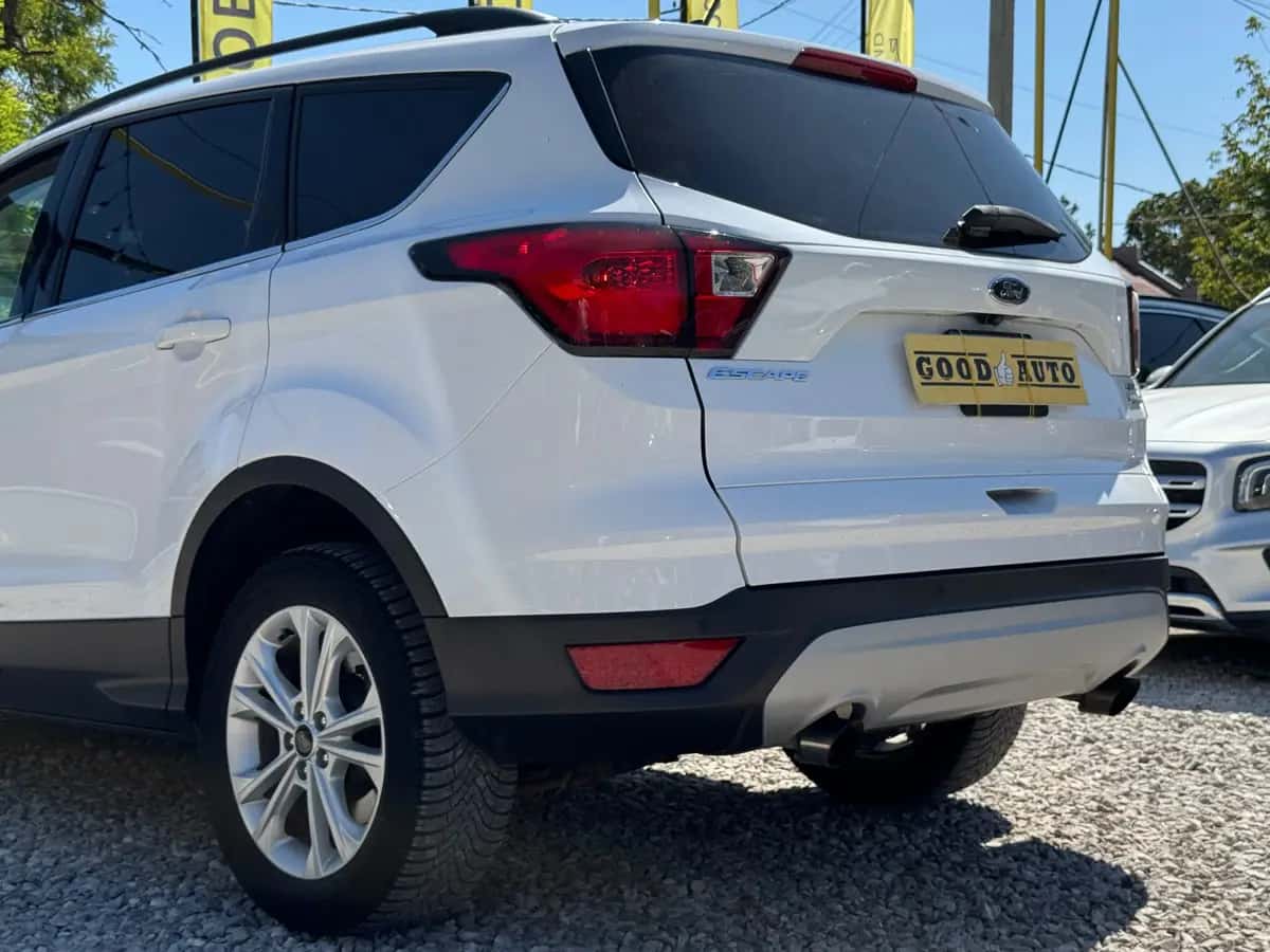 Ford Escape - fotografia 6