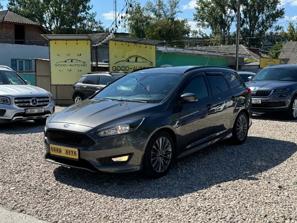 Ford Focus - fotografia 3
