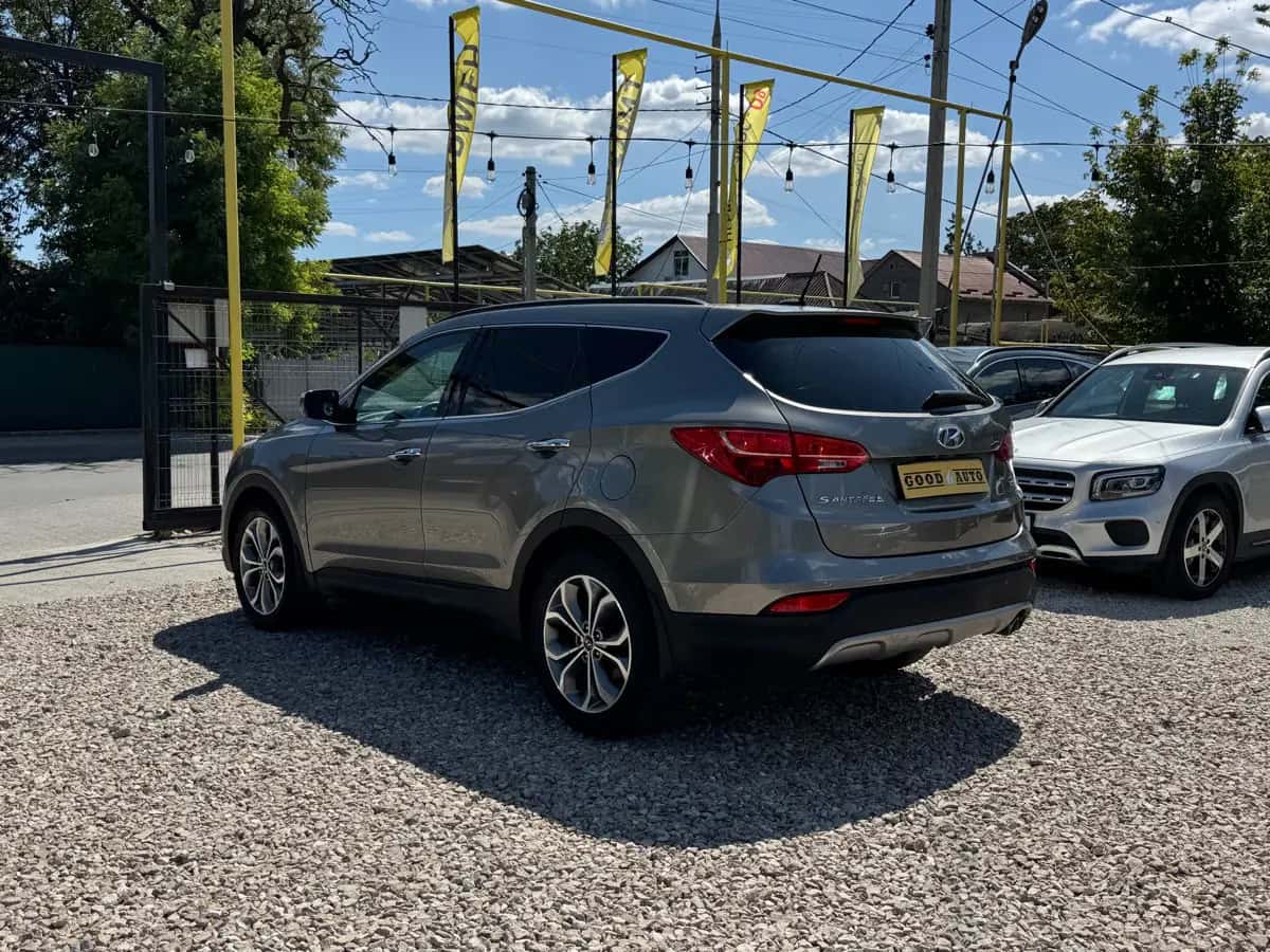 Hyundai Santa FE - fotografia 6