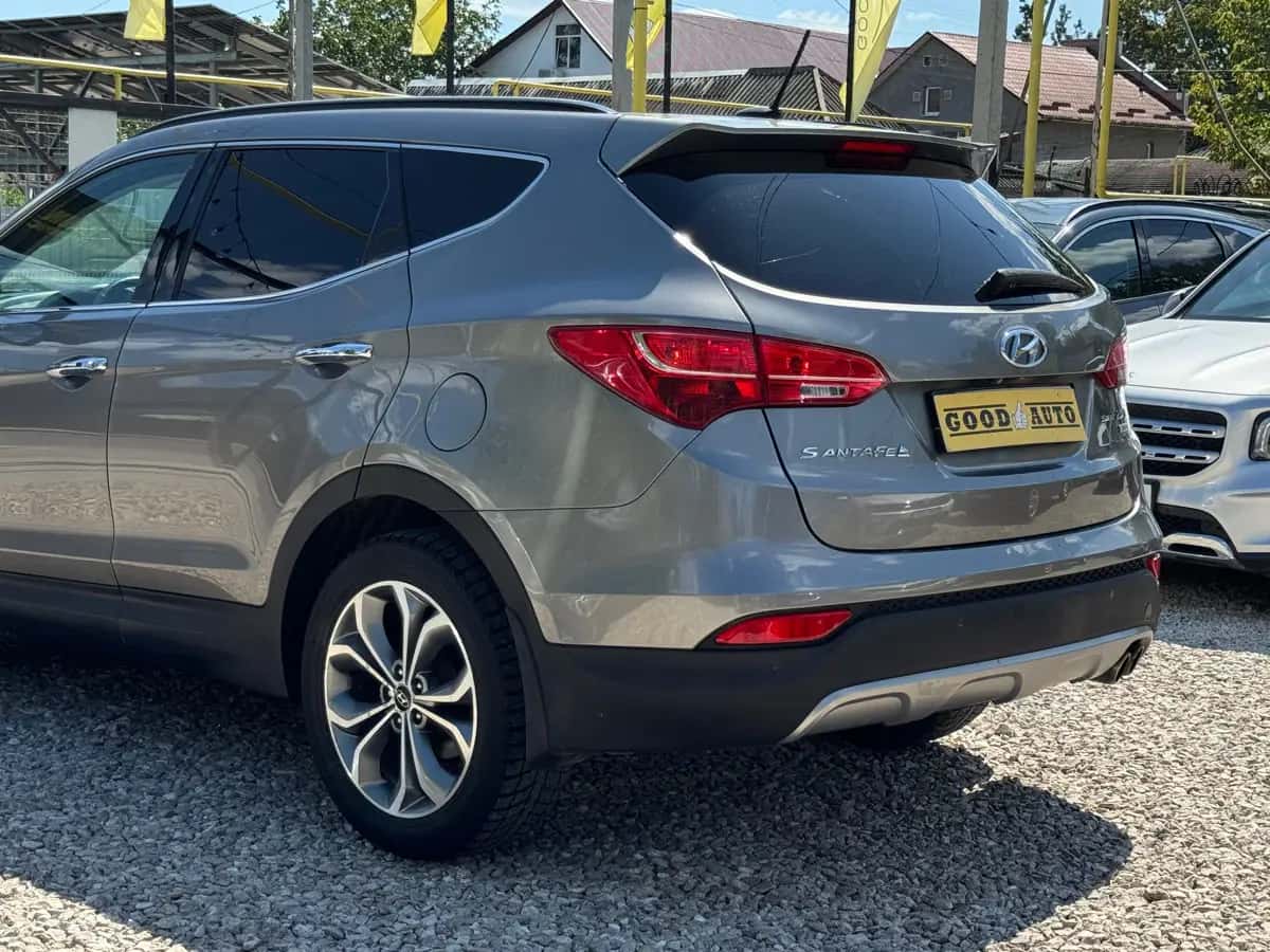 Hyundai Santa FE - fotografia 7