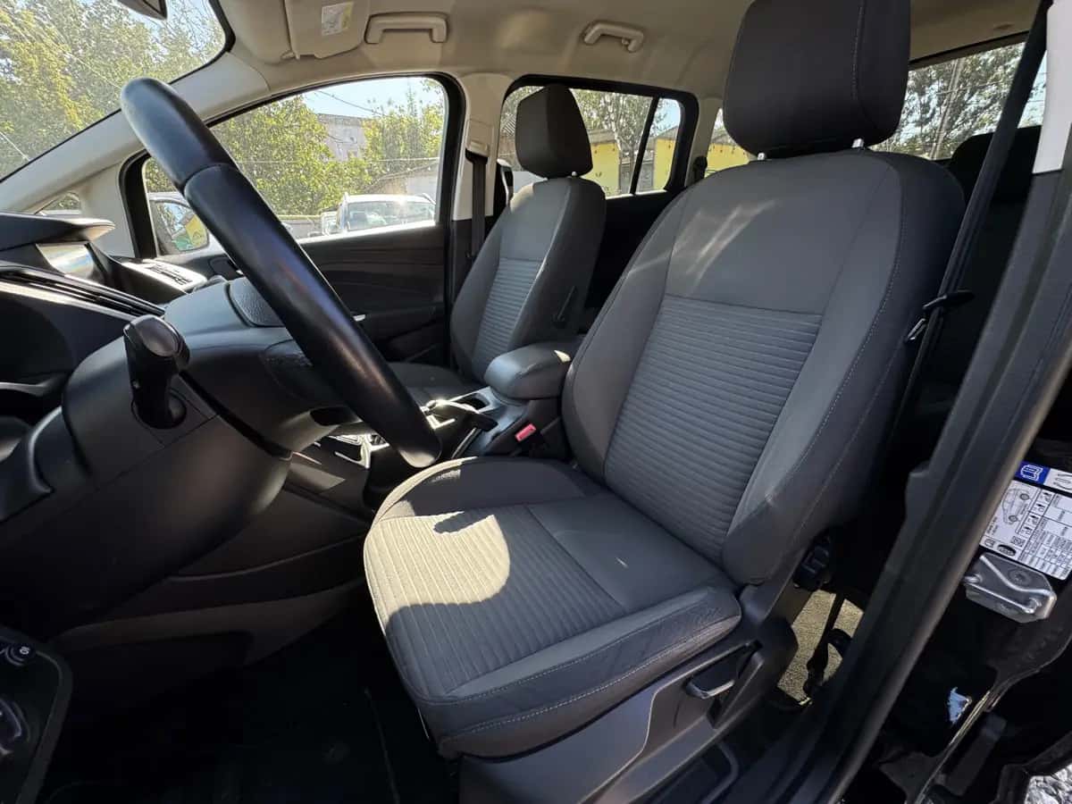Ford Grand C-MAX - fotografia 8
