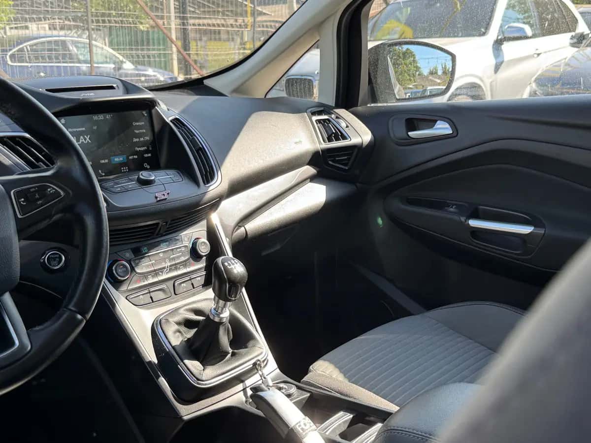 Ford Grand C-MAX - fotografia 9