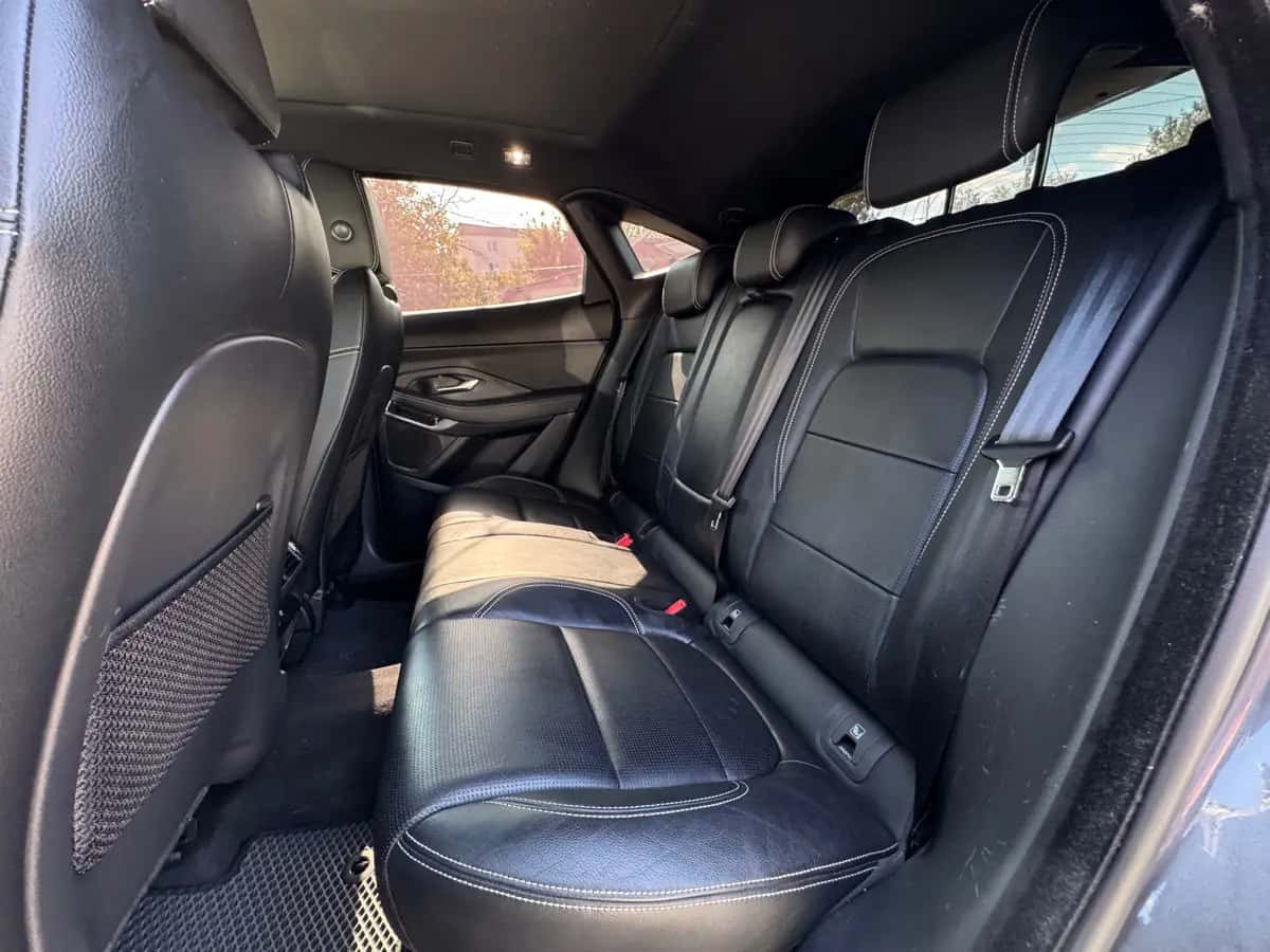 Jaguar E-Pace - fotografia 13