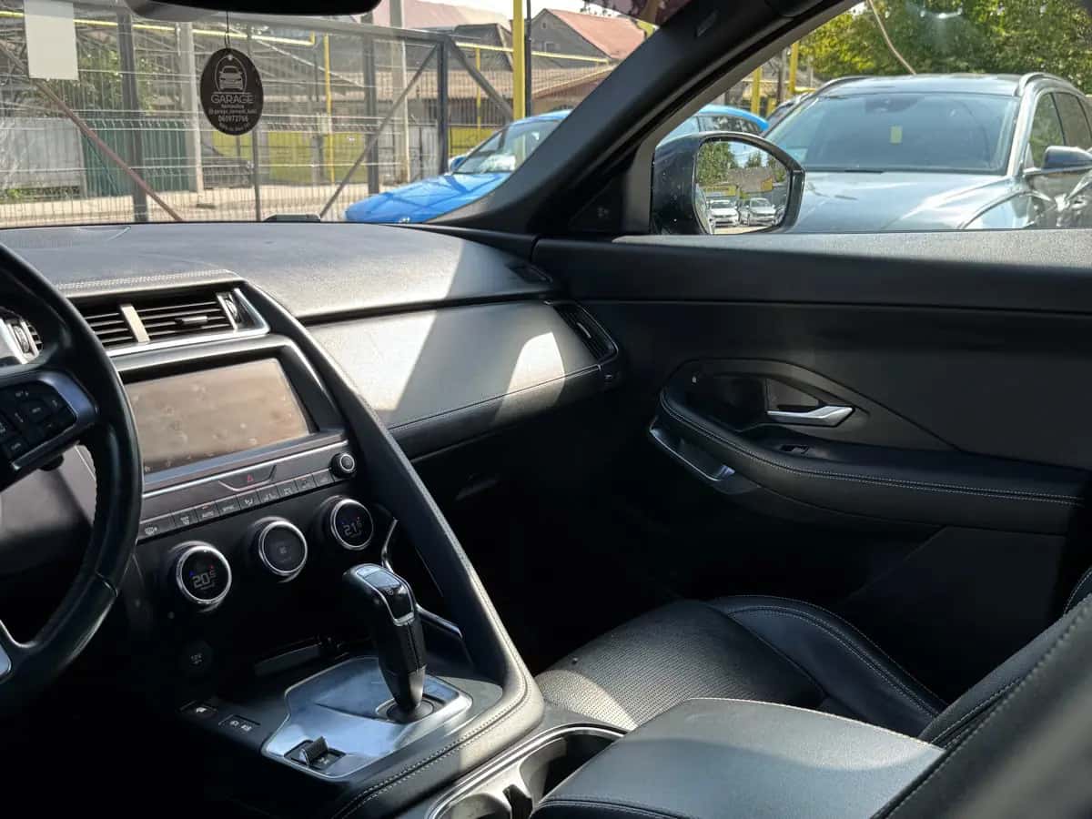 Jaguar E-Pace - fotografia 15