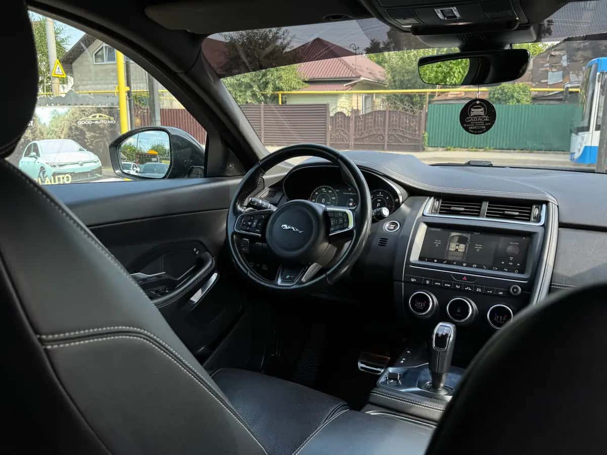 Jaguar E-Pace - fotografia 20
