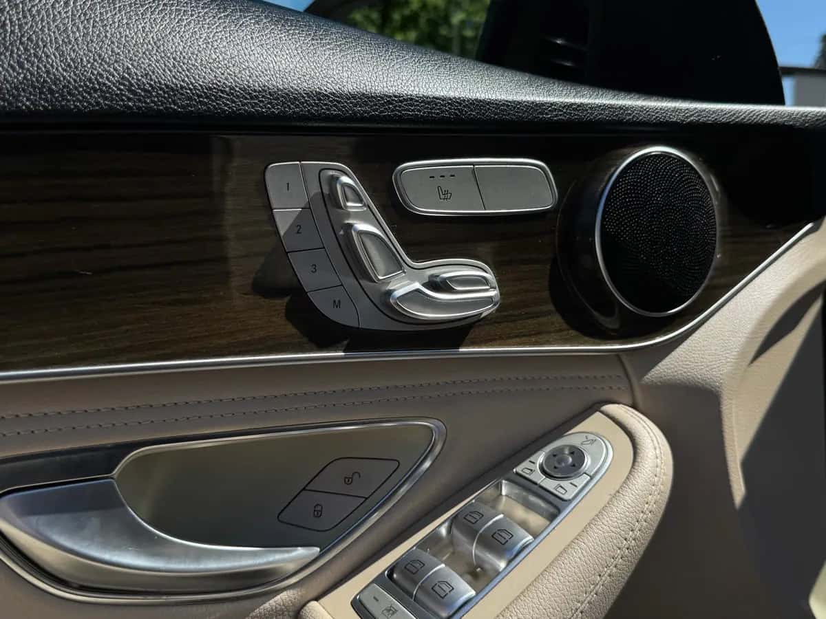 Mercedes C-Class - fotografia 13