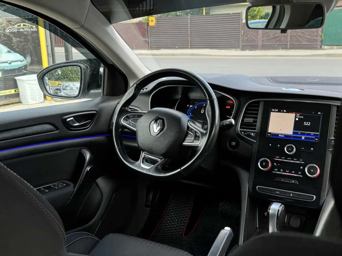 Renault Megane - fotografia 14