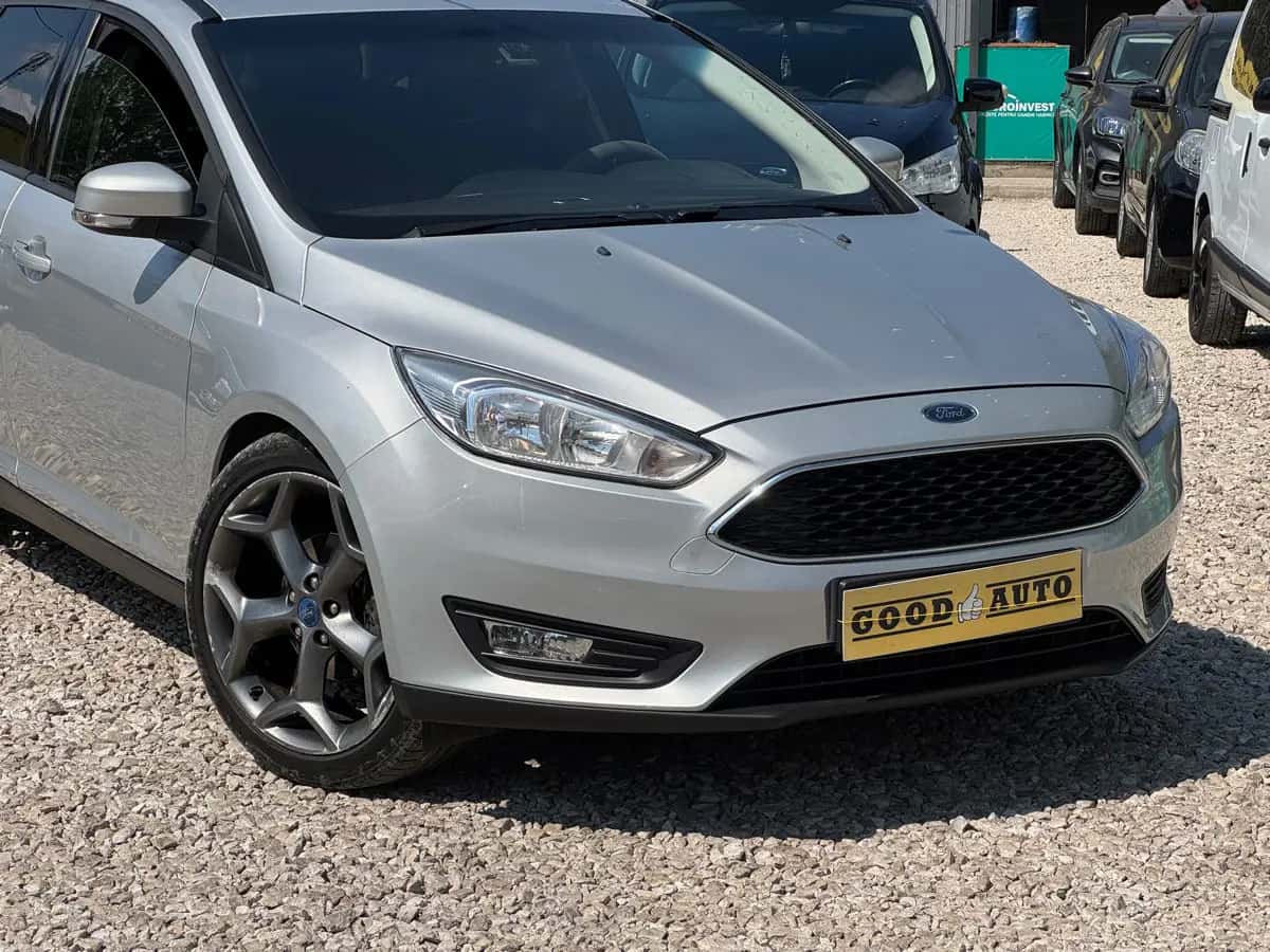 Ford Focus - fotografia 2