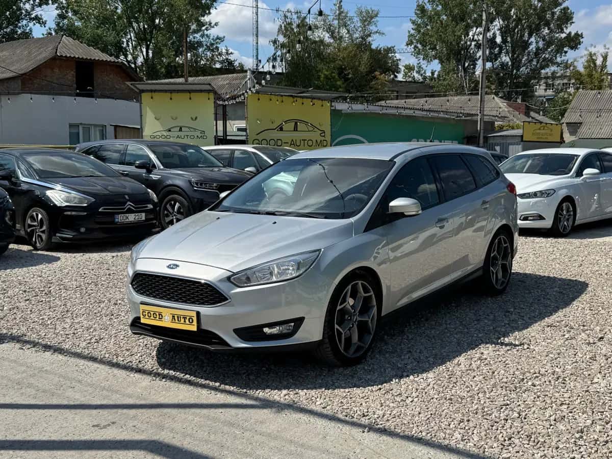 Ford Focus - fotografia 3