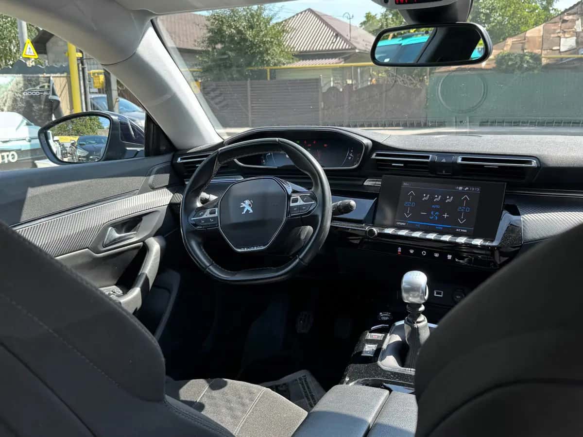 Peugeot 508 - fotografia 17