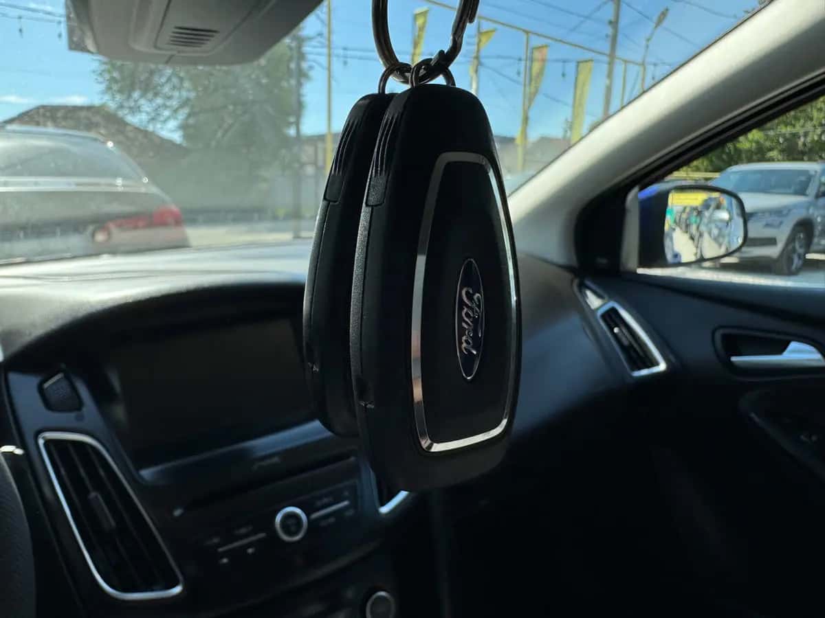 Ford Focus ST - fotografia 16