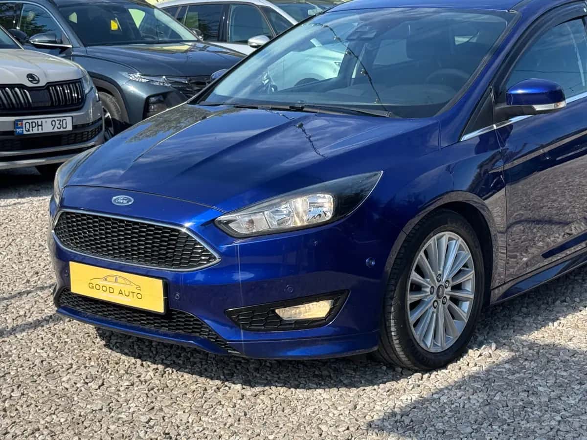 Ford Focus ST - fotografia 4