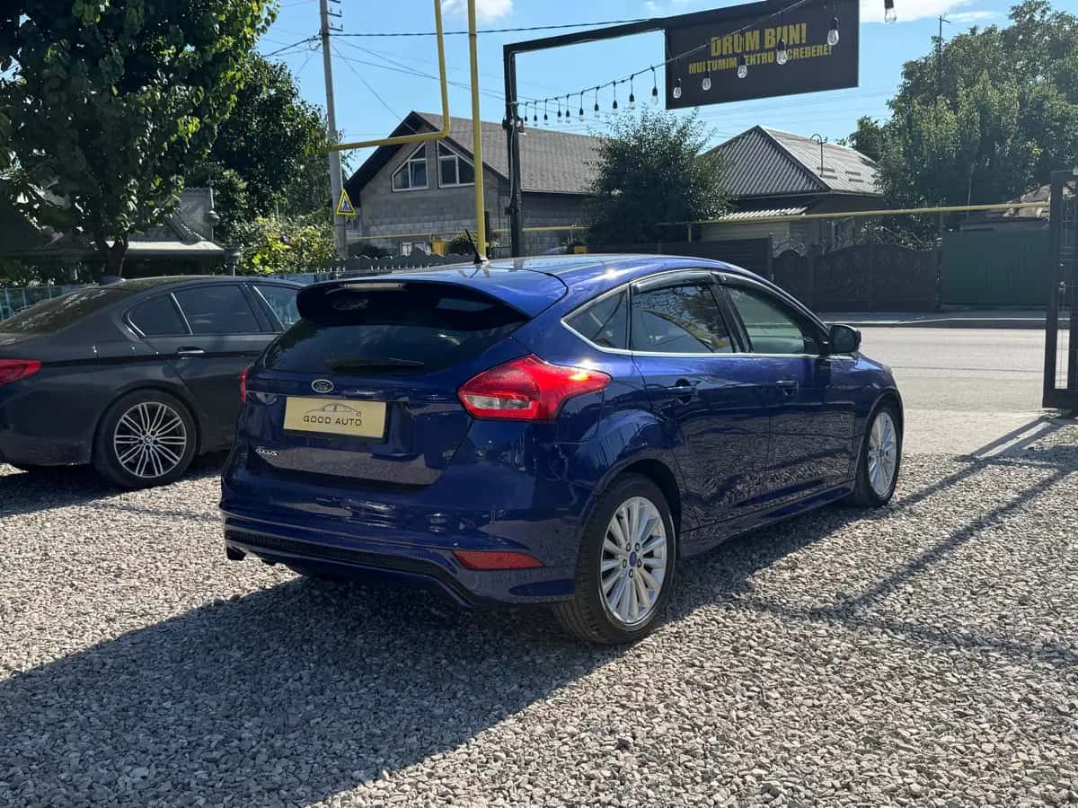Ford Focus ST - fotografia 6