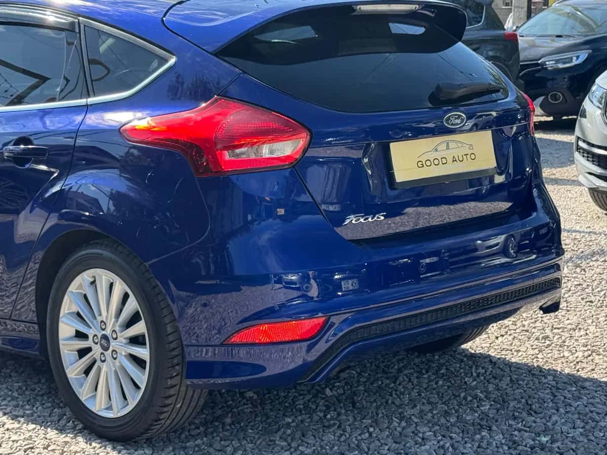 Ford Focus ST - fotografia 8