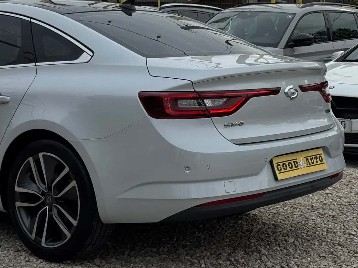Renault Samsung SM6 - fotografia 8