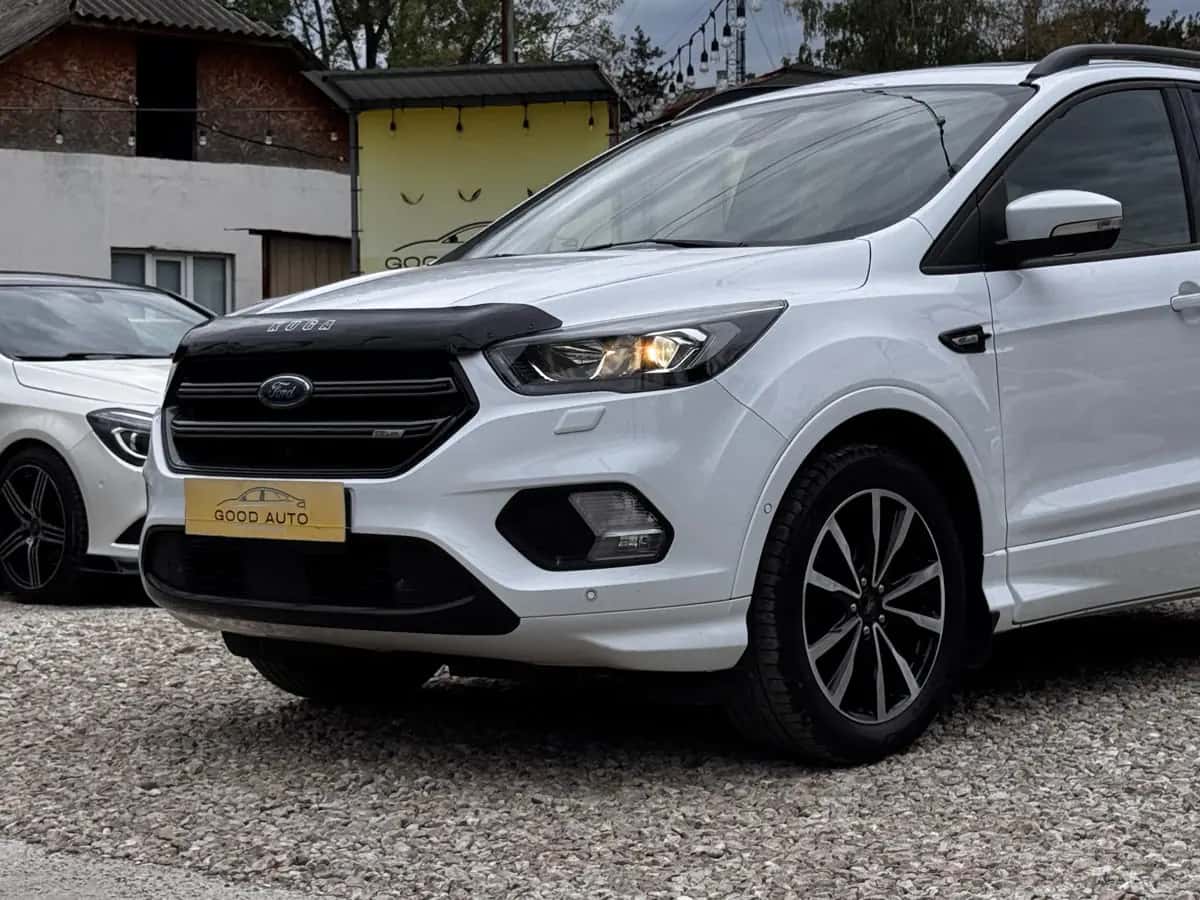 Ford Kuga - fotografia 4