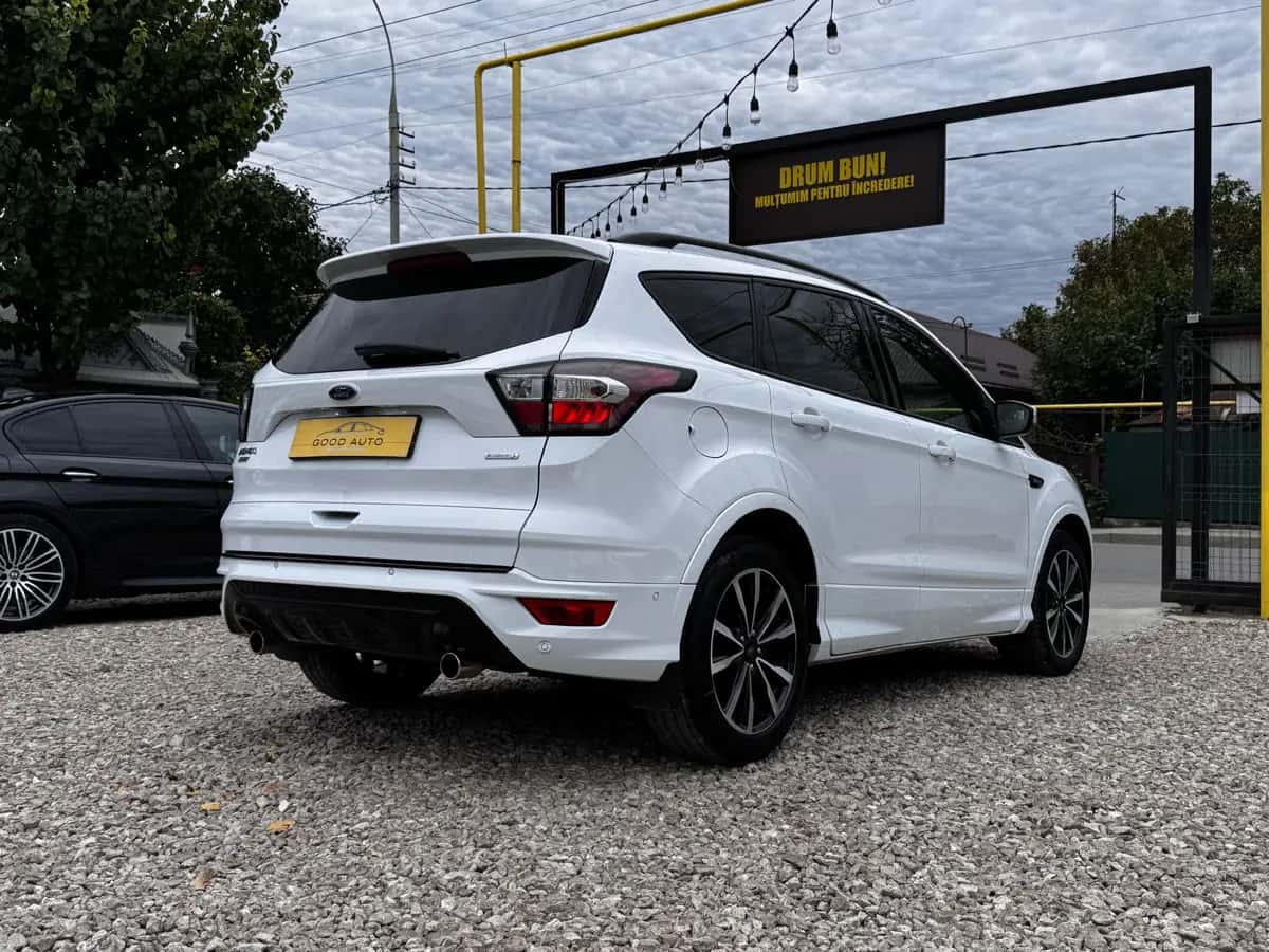 Ford Kuga - fotografia 5