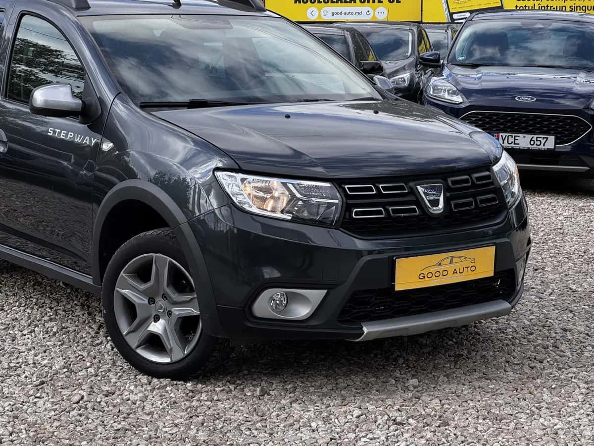 Dacia Sandero - fotografia 2