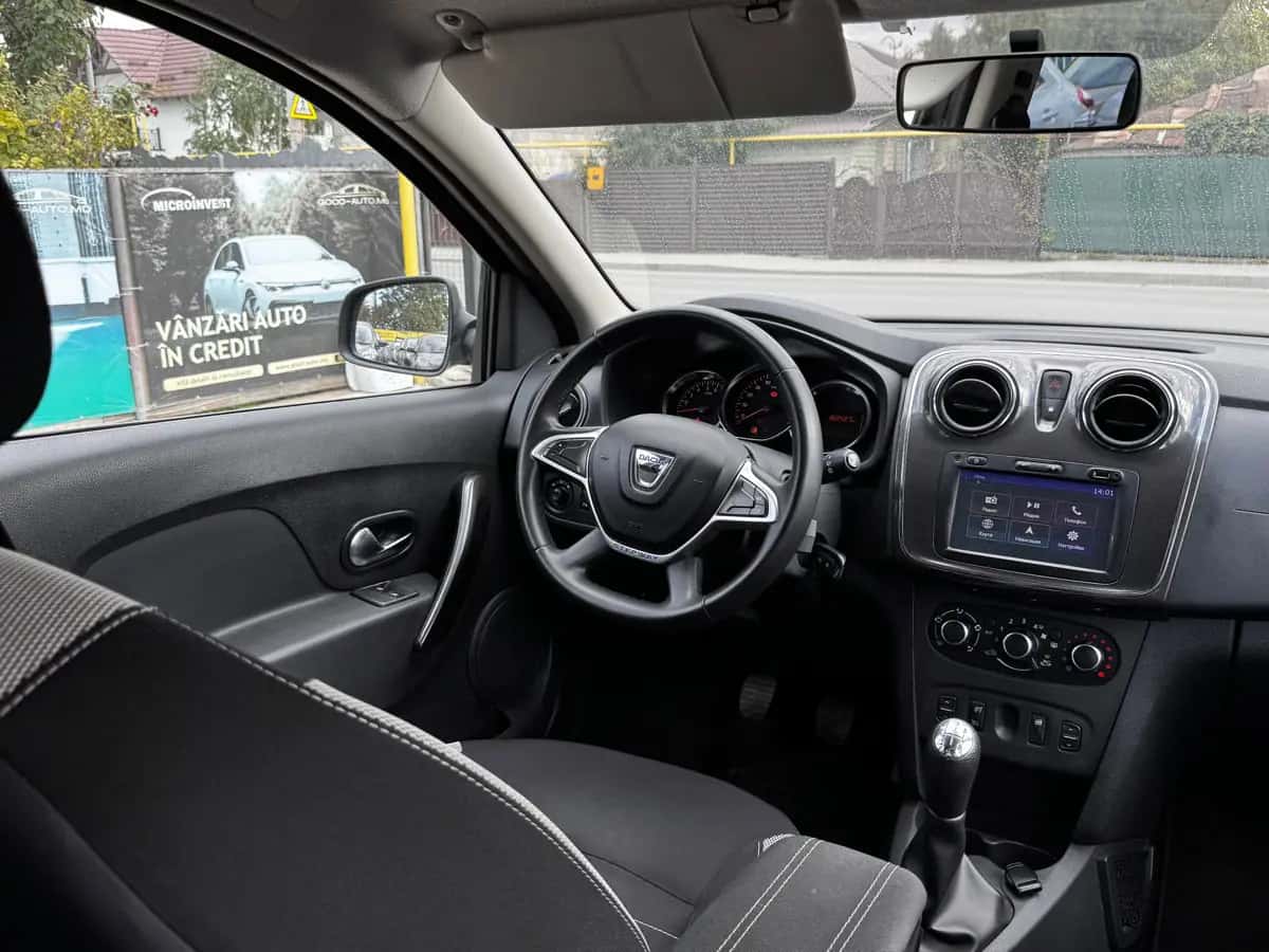 Dacia Sandero - fotografia 16