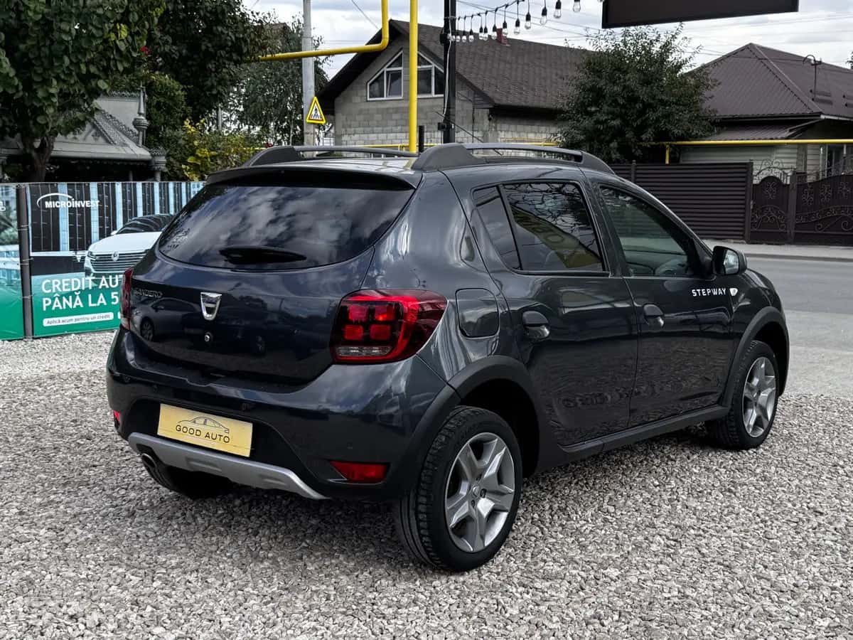 Dacia Sandero - fotografia 5