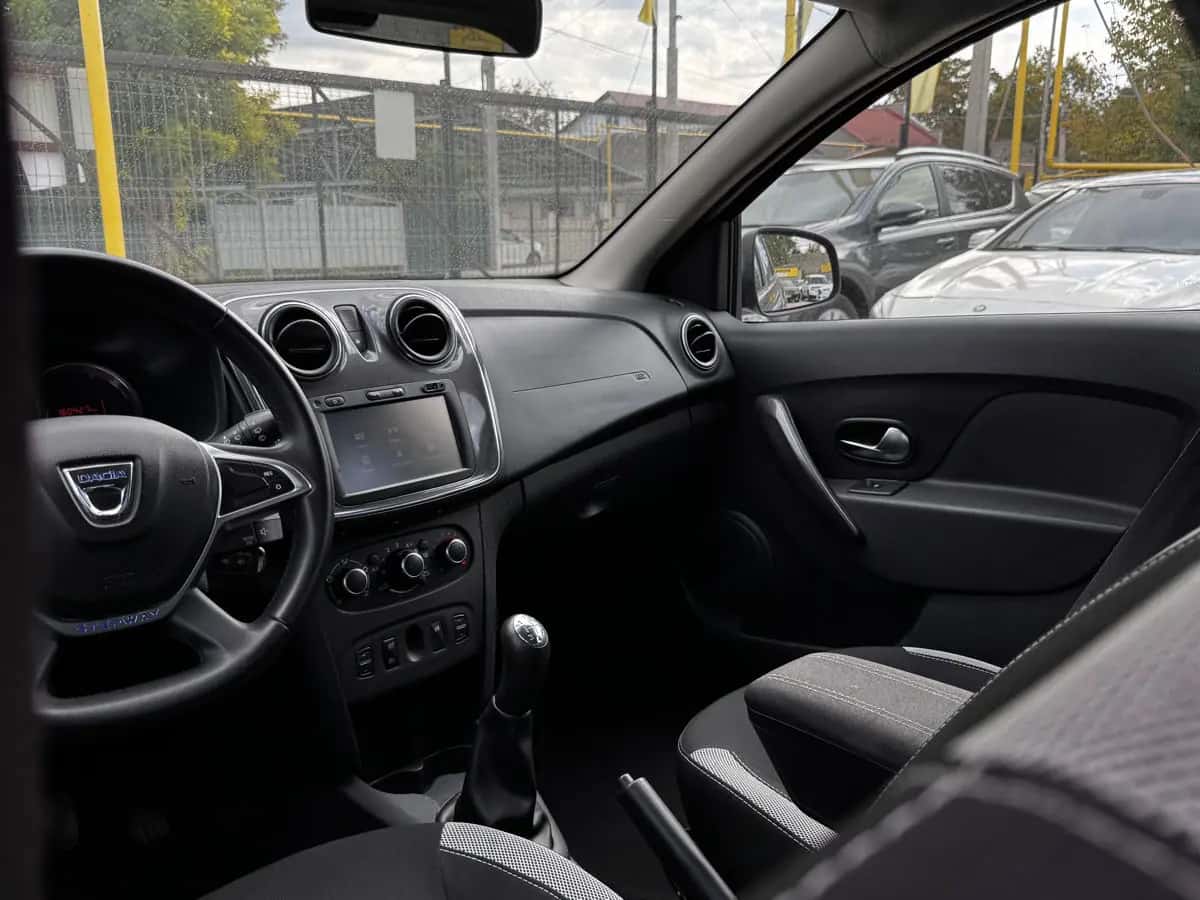Dacia Sandero - fotografia 10