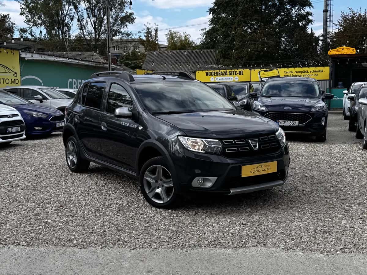 Dacia Sandero - fotografia 1