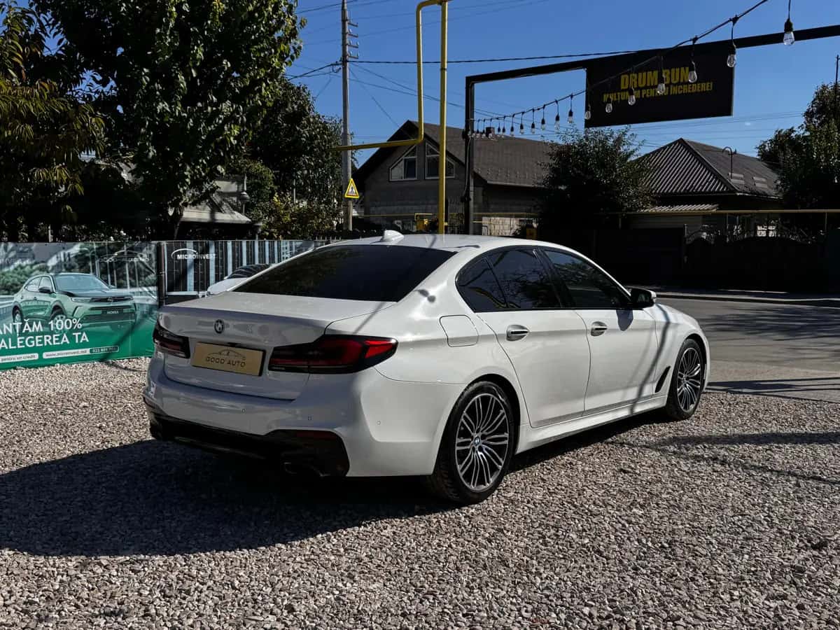 Bmw 5 Series - fotografia 5