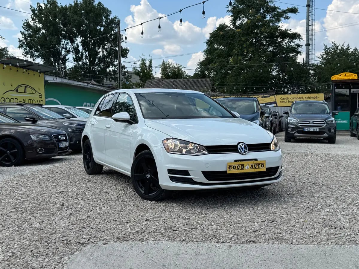 Volkswagen Golf - fotografia principala