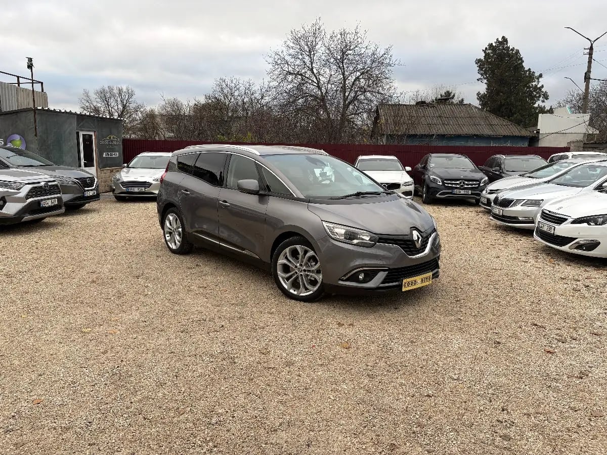 Renault Grand Scenic - fotografia principala