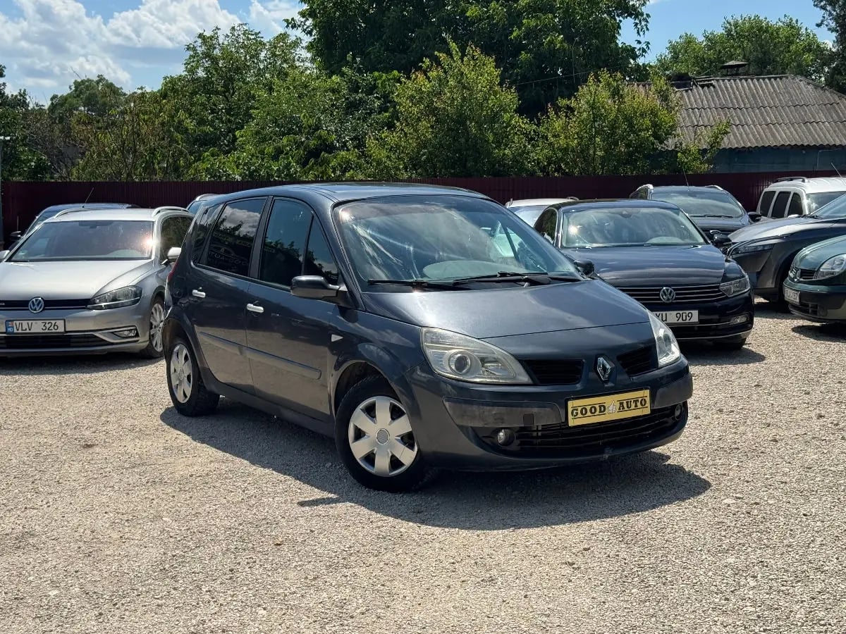 Renault Scenic - fotografia principala