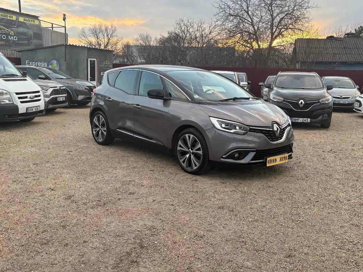 Renault Scenic - fotografia principala