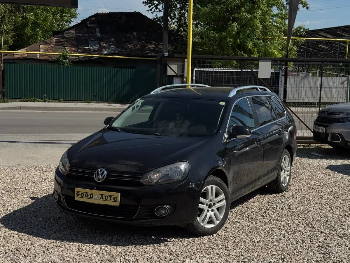 Volkswagen Golf - fotografia principala